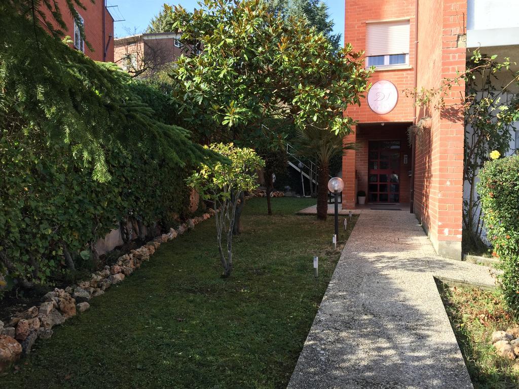 Dimora Spina Hotell Ferrazzano Exteriör bild